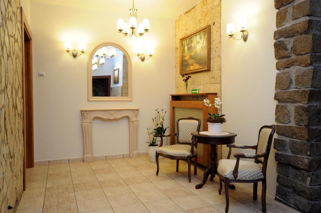 Hotel Rebajlo Piła Kültér fotó