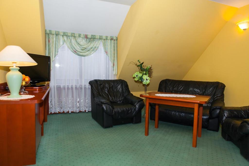 Hotel Rebajlo Piła Szoba fotó