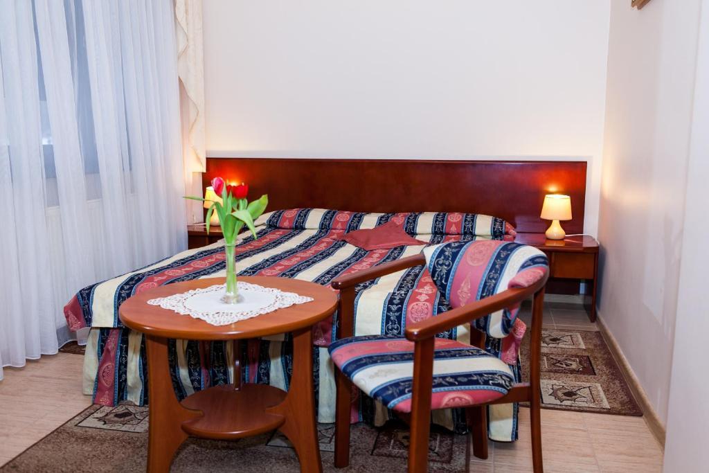 Hotel Rebajlo Piła Szoba fotó