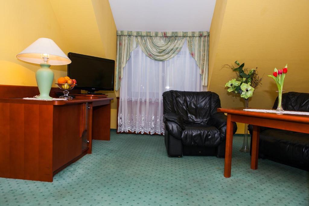 Hotel Rebajlo Piła Kültér fotó