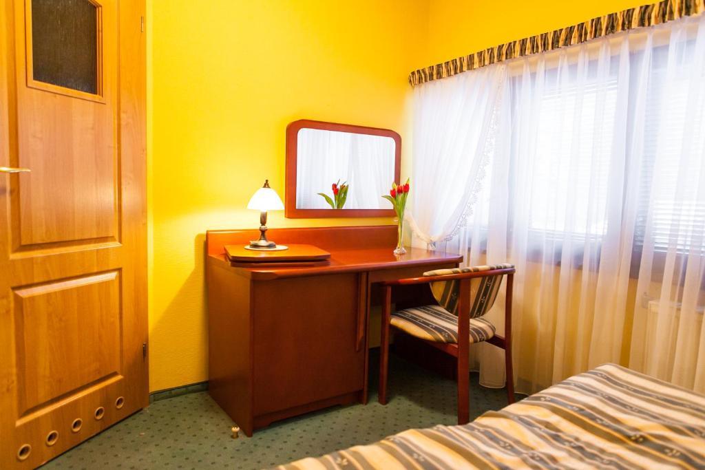 Hotel Rebajlo Piła Kültér fotó