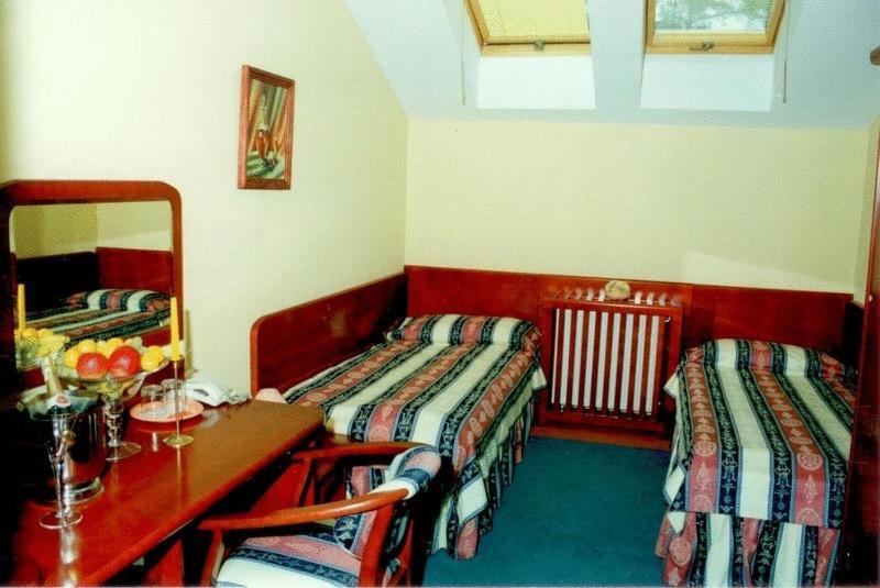 Hotel Rebajlo Piła Szoba fotó